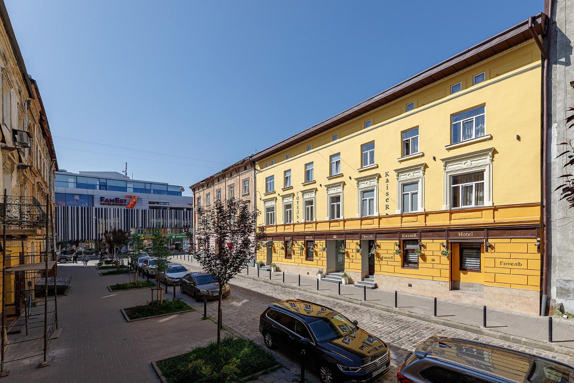 Готель Кайзер Економ Lwów Zewnętrze zdjęcie
